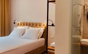 Merly Hotel